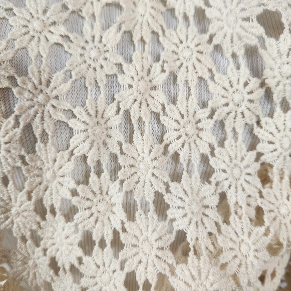GYPSY JUNKIES Crochet Top Cover-Up (S/M) - Picture 7 of 7